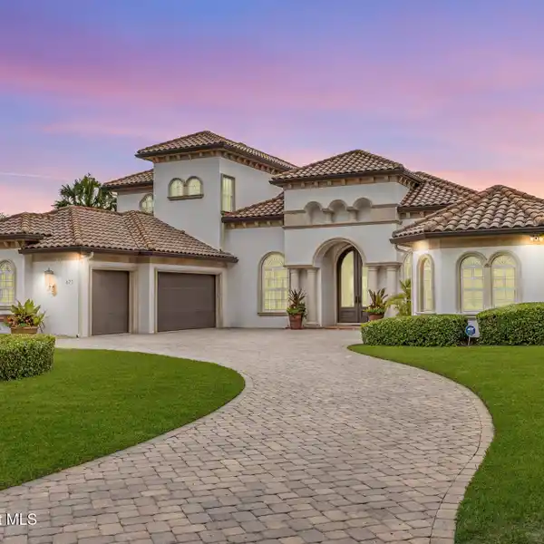EXCEPTIONAL BALLARD PARK ESTATE