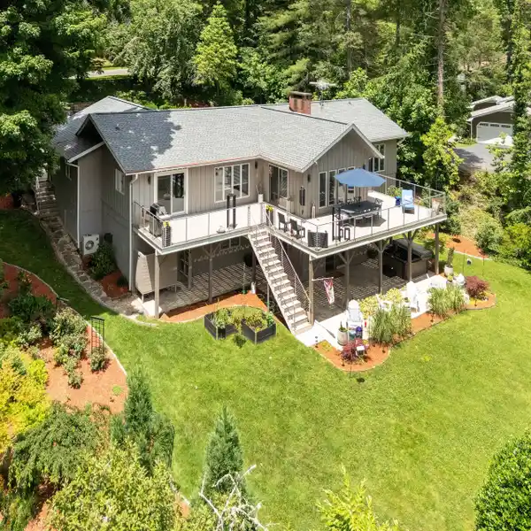 BEAUTIFULLY REMODELED HOME