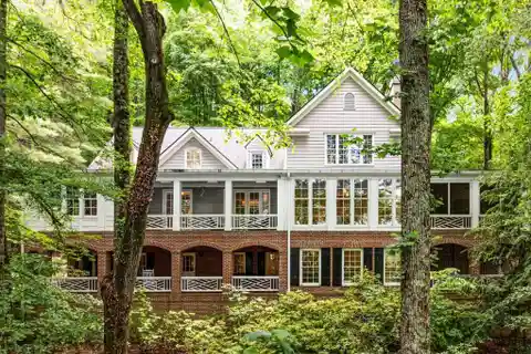Exquisite Charleston-inspired Estate in Huntcliff