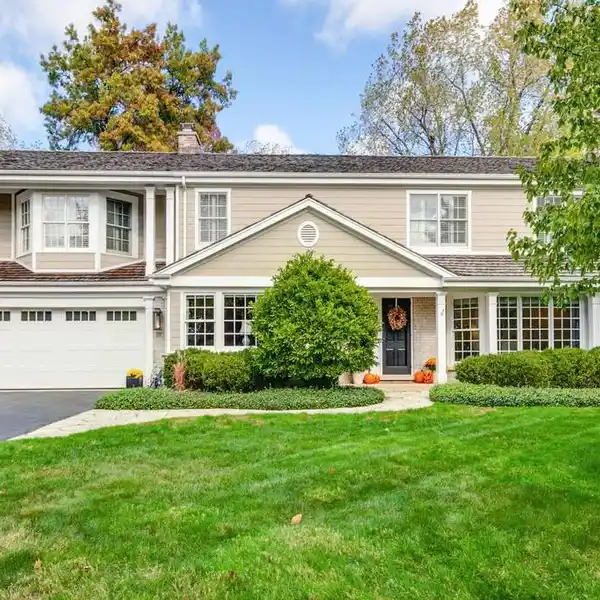 UPDATED CHEF’S KITCHEN ANCHORS LUXURIOUS FAMILY LIVING