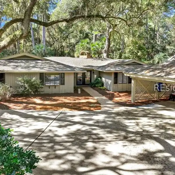 YOUR LOWCOUNTRY ESCAPE: SEA PINES HOME WITH OUTDOOR OASIS & MODERN UPGRADES