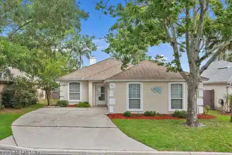 Single-level Home on a Premium Lot in Selva Linkside