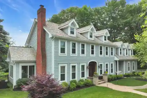 Beautifully Appointed Colonial Estate