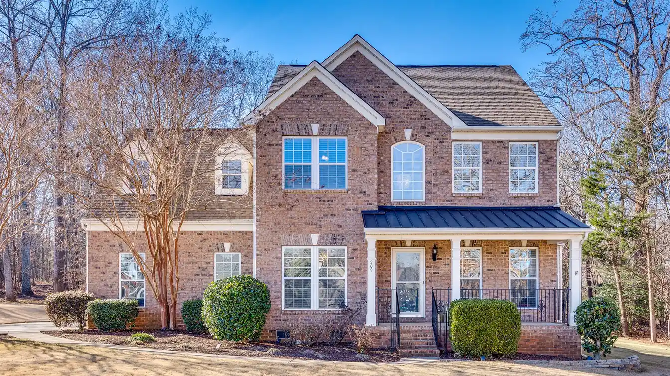 Welcoming Home in the Heart of Beautiful Lake Wylie