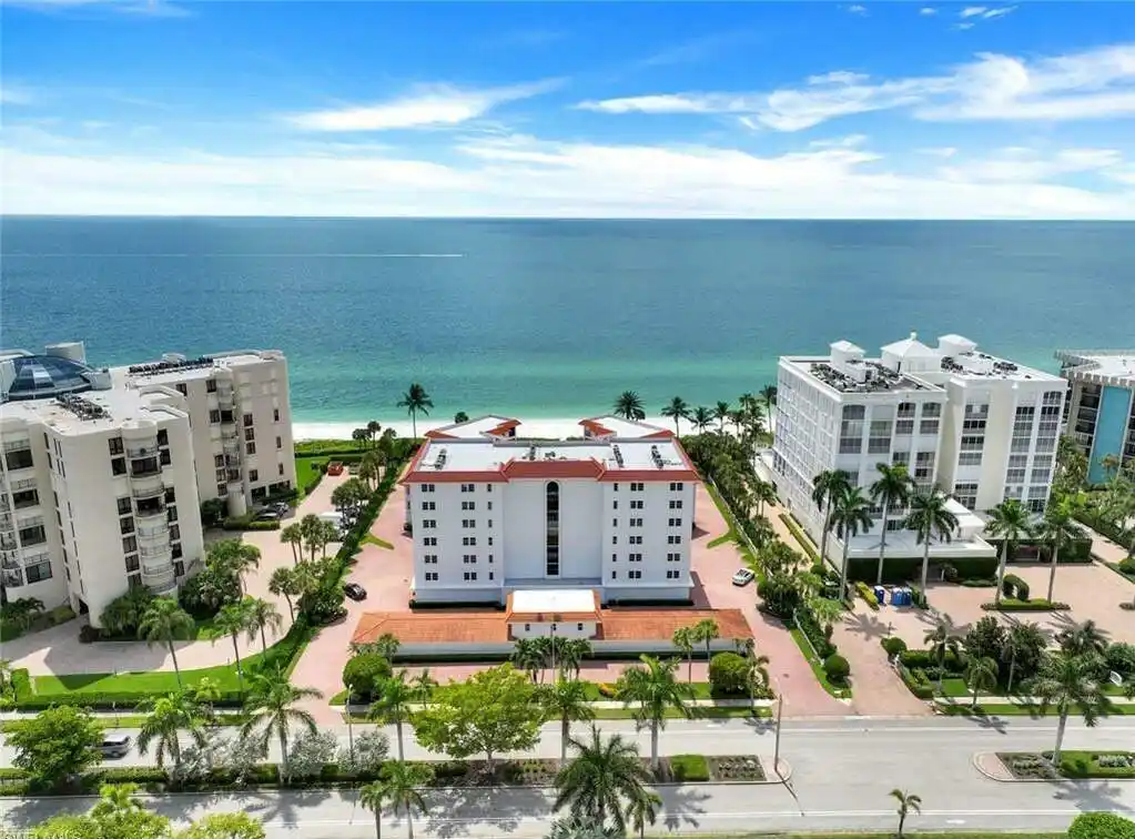 Well-appointed Condo at Southern Clipper