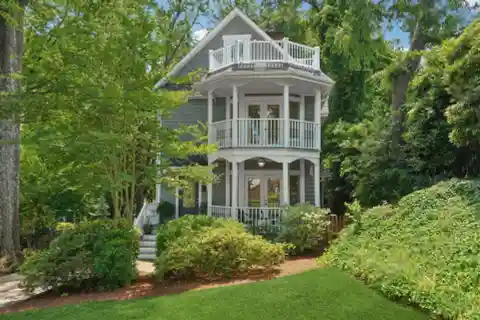 Charming Victorian Replica in Dilworth Mews