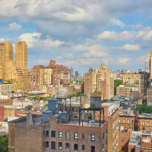 BEAUTIFULLY APPOINTED ONE BEDROOM HOME