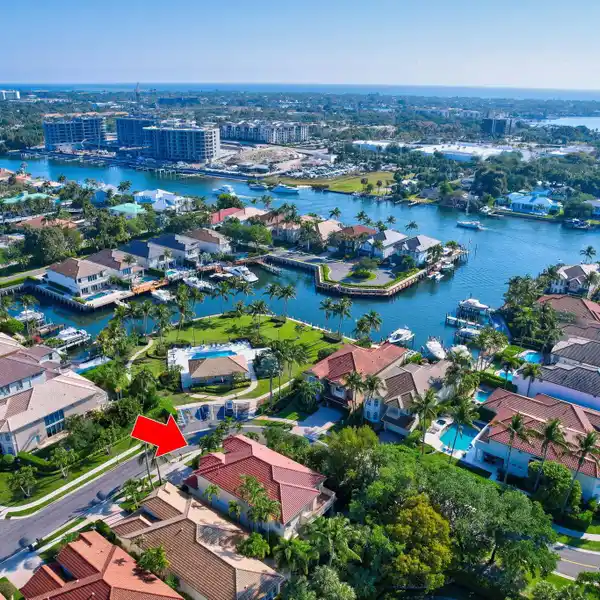 MEDITERRANEAN STYLE HOME IN DESIRABLE PROSPERITY HARBOR