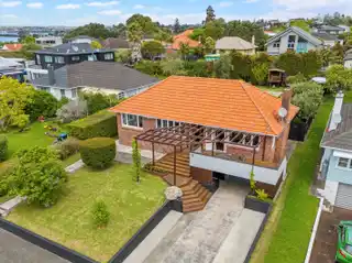Stunning Family Home in Unbeatable Location