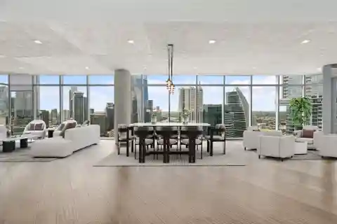 High-Floor Home with a Sought-After Plan