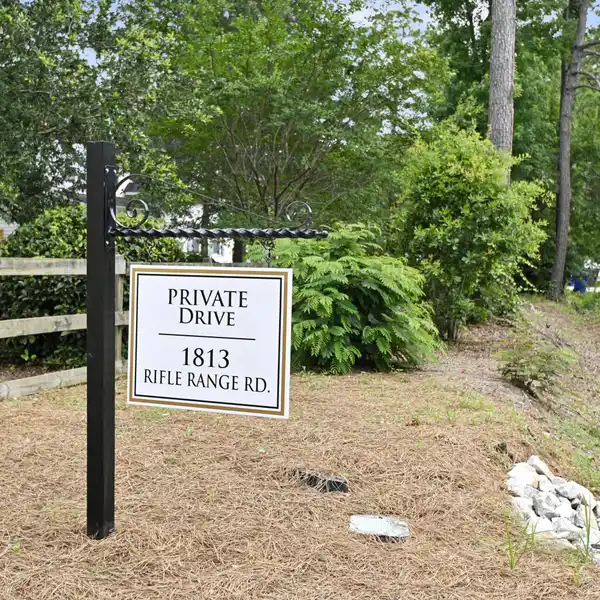 CREATE A PRIVATE OASIS IN AN URBAN SETTING