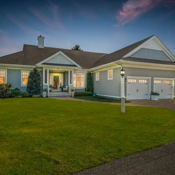 COASTAL LIVING MEETS UNPARALLELED FLEXIBILITY