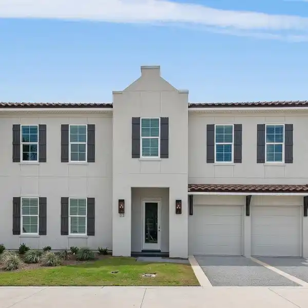 MODERN COASTAL ELEGANCE