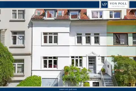 Stylish City Villa with a Large Garden