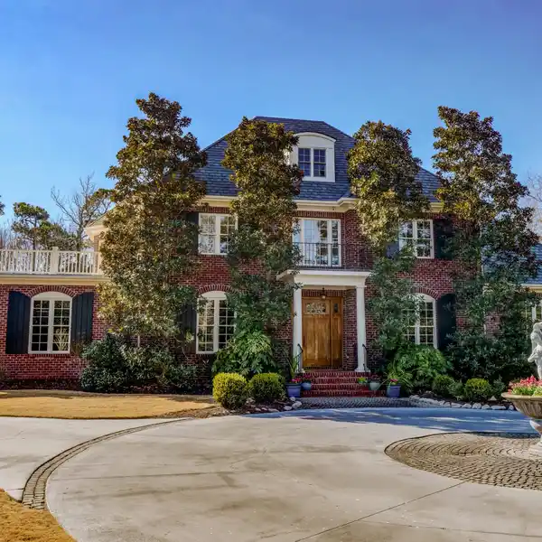 EXCEPTIONAL ESTATE HOME IN COVETED LANDFALL