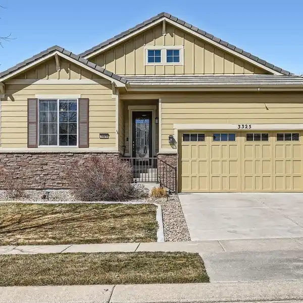 BEAUTIFUL SOUTH FACING RANCH IN BROOMFIELD