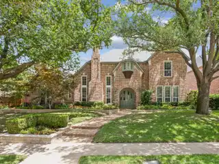 Perfect Entertainer’s Home Near Gleneagles Country Club