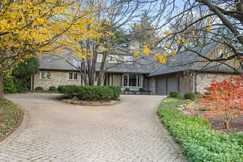 Rare In-town Opportunity