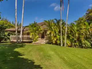 Perfect Position in Mali'e Wai