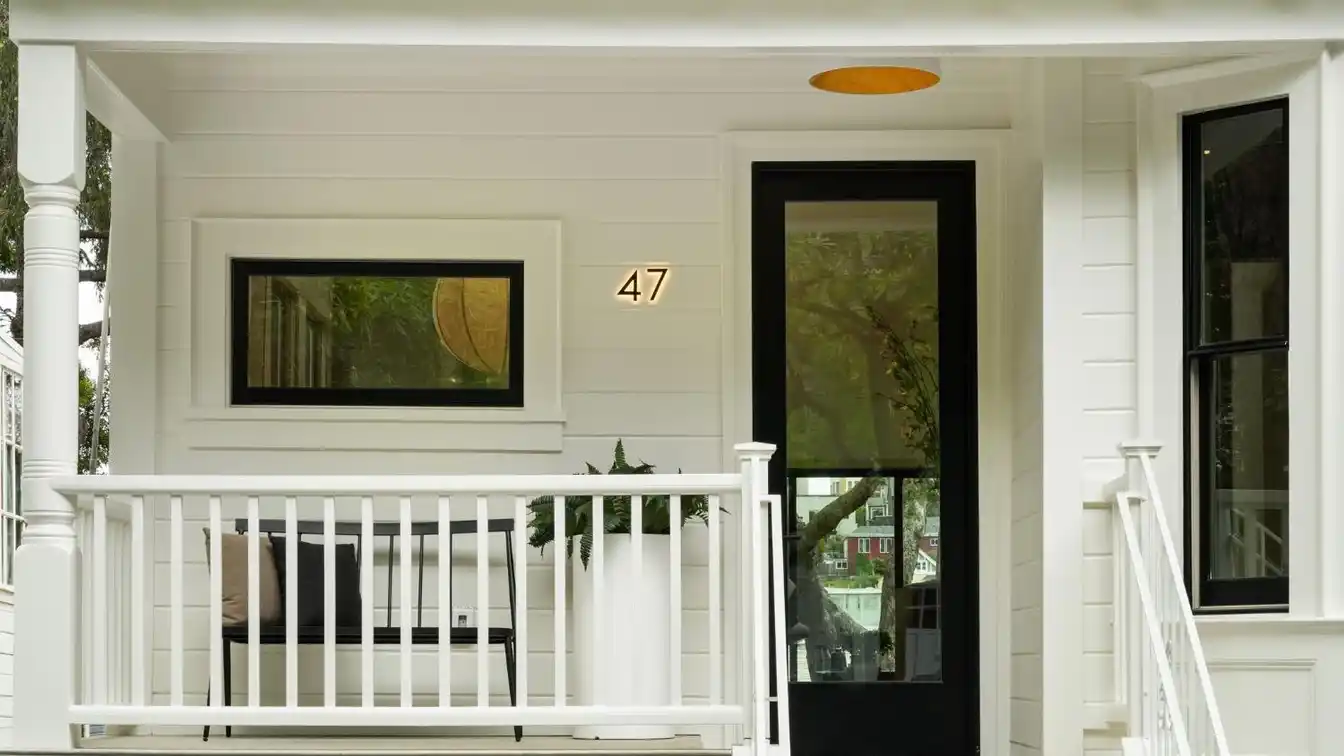 Bespoke Craftsman on an Expansive Lot