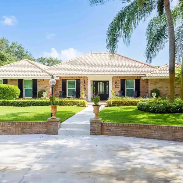 ESTATE-STYLE HOME IN TURTLE CREEK GOLF CLUB