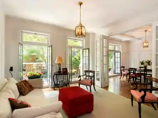 Perfectly Restored 1900s Detail with Beautiful Modern Finishes