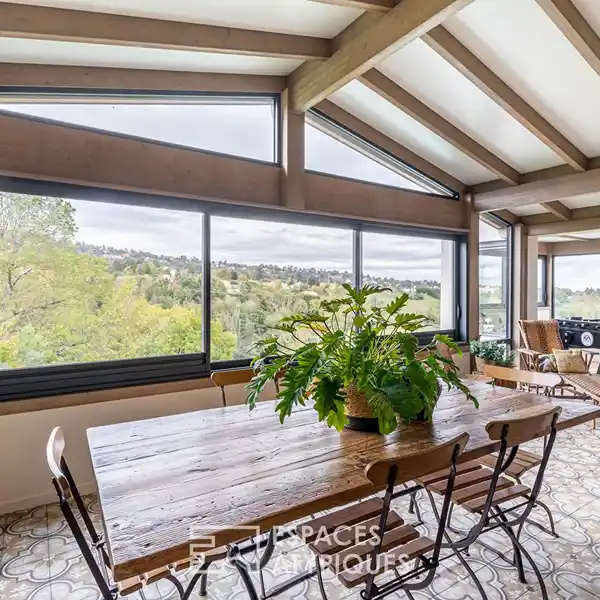 COMPLETELY RENOVATED FARMHOUSE IN SOUGHT-AFTER LIMONEST