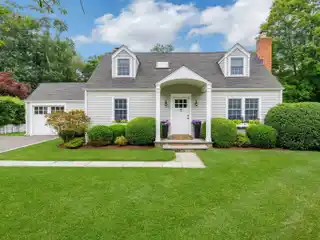 Beautifully Maintained Cape Cod Home