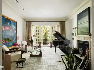 Historic Townhouse in Treadwell Farm