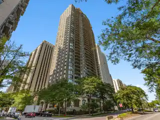 Renovated and Redesigned Turnkey Residence at the Carlyle