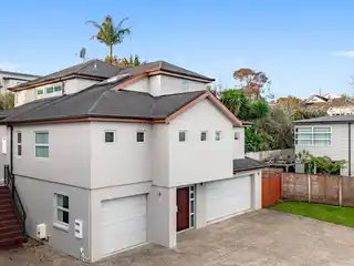 Expansive Elegance for Modern Family Living