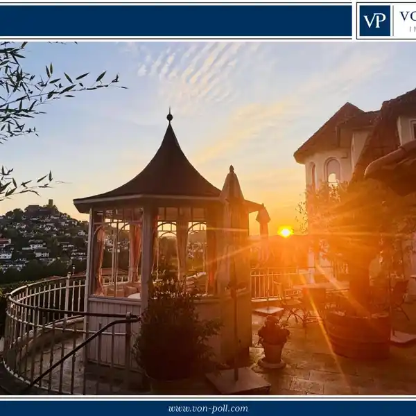 EXQUISITE RESIDENTIAL BUILDING WITH VERSATILE EXTRAS