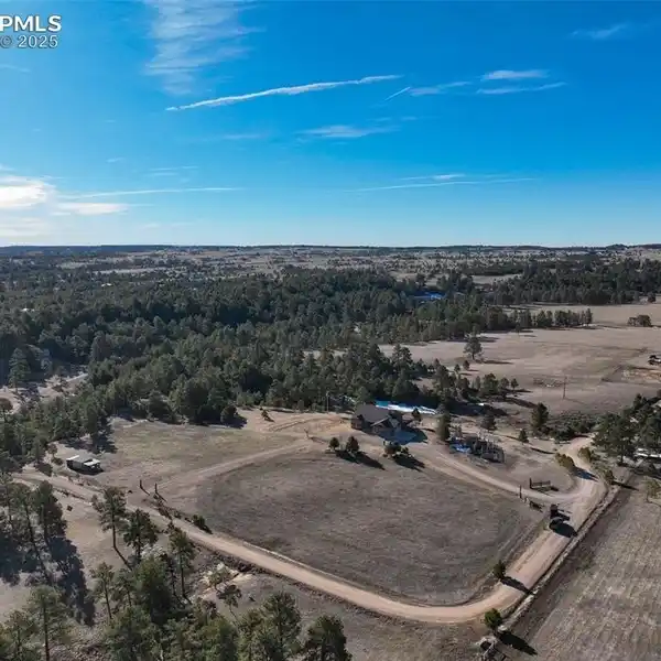 SPACIOUS RANCH-STYLE HOME
