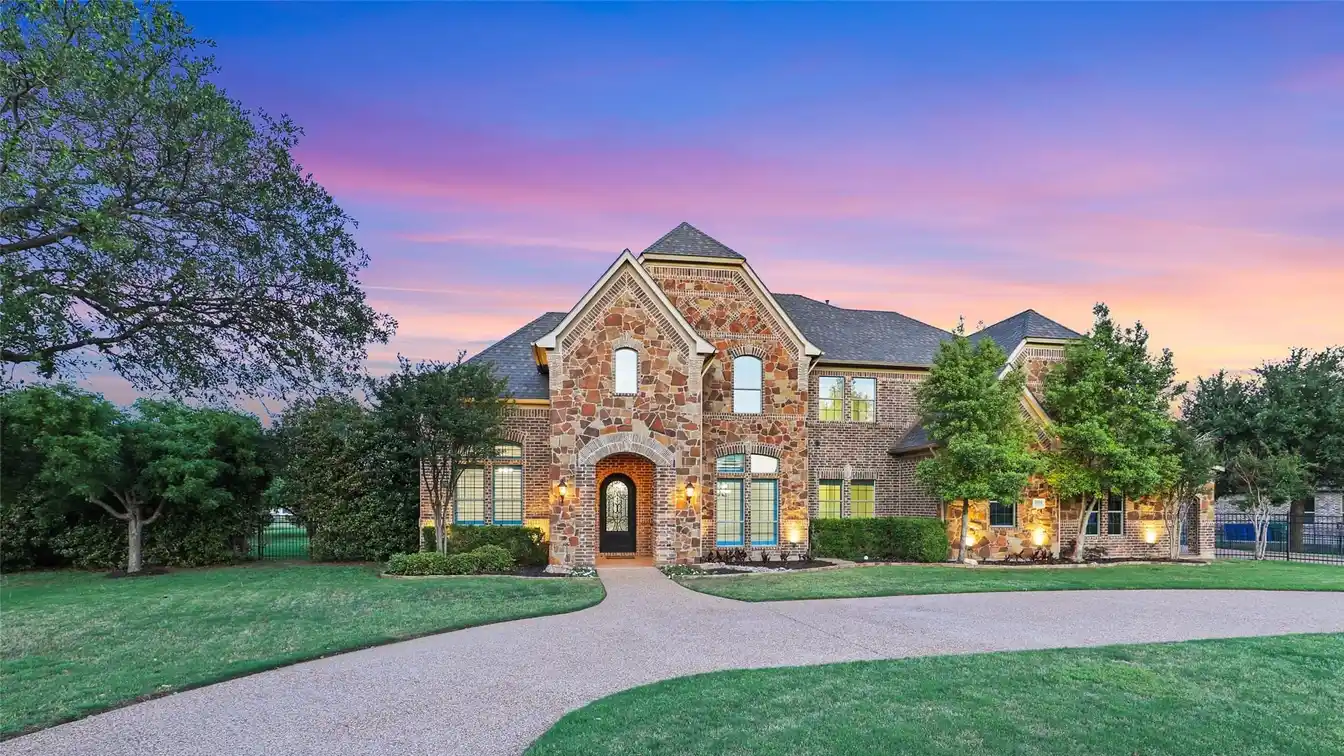 Move-in Ready Home in Coveted Bella Lago