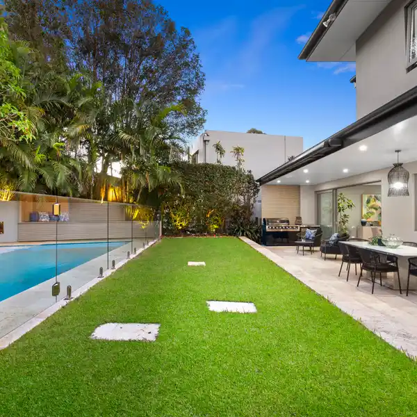 REFINED ELEGANCE IN A SERENE SETTING