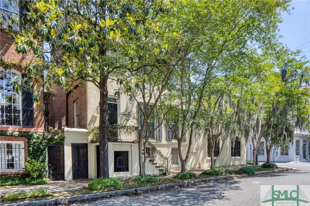 Charm-filled Home in Savannah's Historic Landmark District