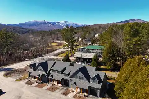 Architect-Designed Farmhouse with Modern Amenities