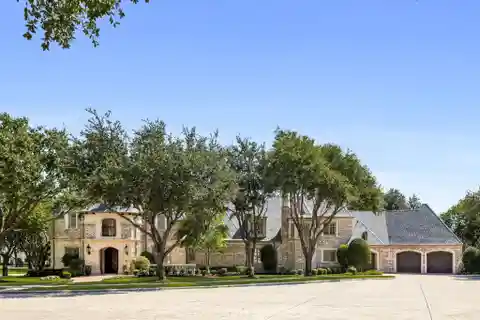Extraordinary Estate in the Villages of Stonebriar Park