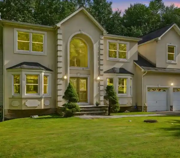 CUSTOM BUILT CENTER HALL COLONIAL