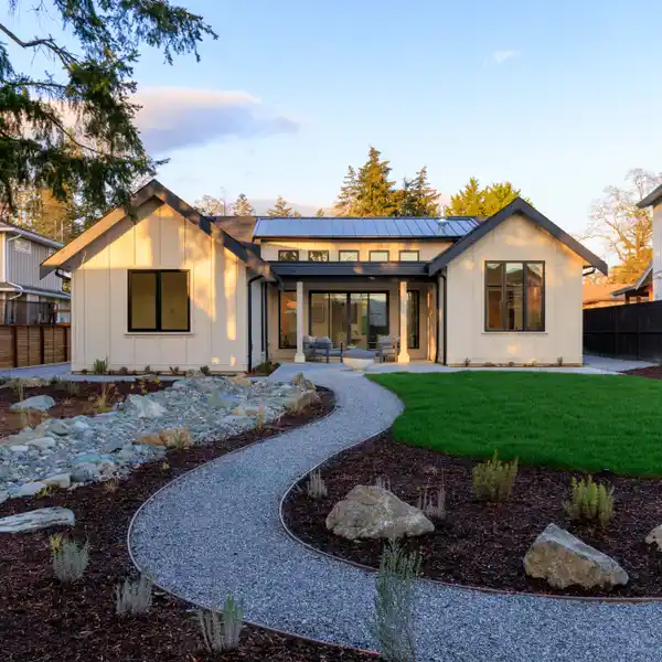 BEAUTIFUL MODERN RANCHER