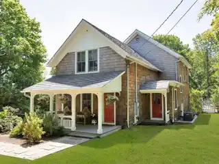 Timeless Farmhouse with Designer Elegance