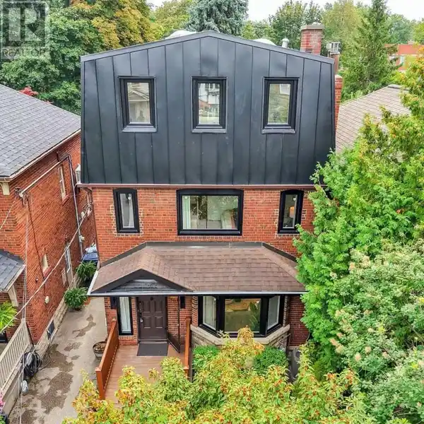 STUNNINGLY RENOVATED HOME IN TORONTO