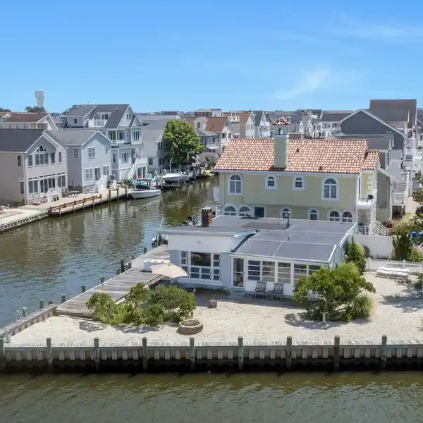 WATERFRONT DREAM HOME OPPORTUNITY IN ORTLEY BEACH