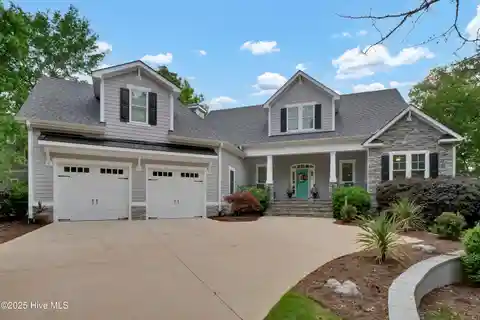 Like-new Construction in Winding River Plantation