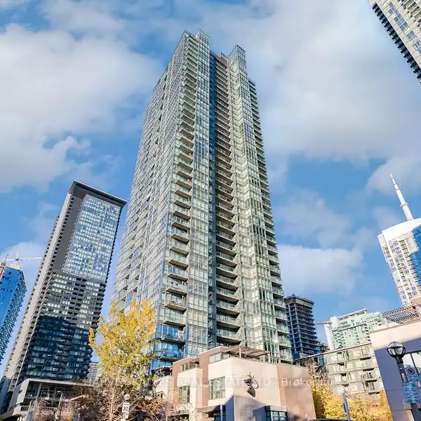 THREE BEDROOM PENTHOUSE WITH BREATHTAKING VIEWS
