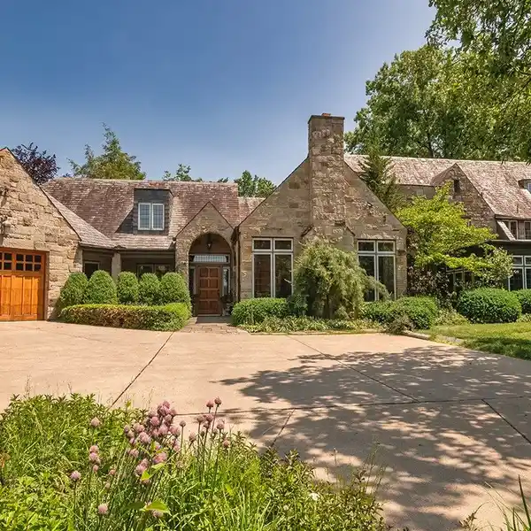 PRIVATE RETREAT