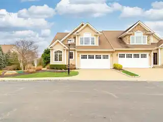 Move-in Ready Corner Unit in the Hollows at Blue Hill