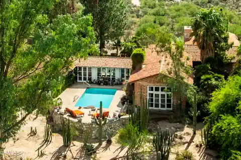 Timeless Elegance Meets Western Charm