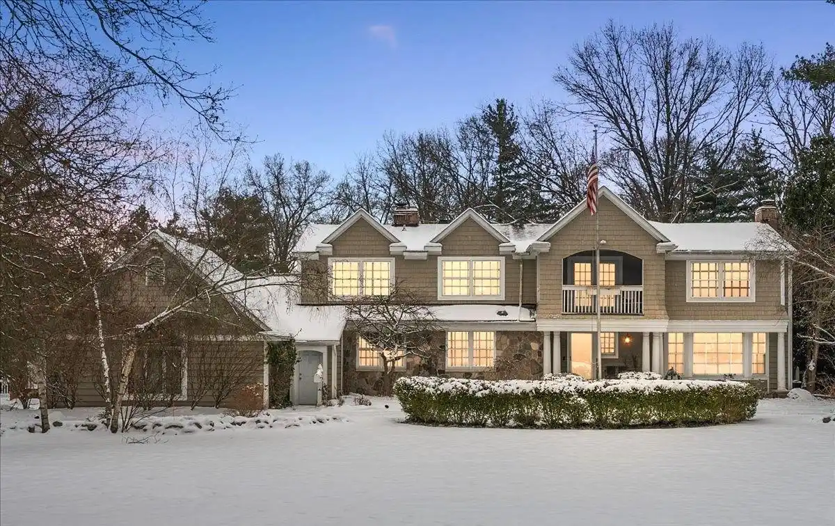Timeless Appeal in an Extraordinary Setting