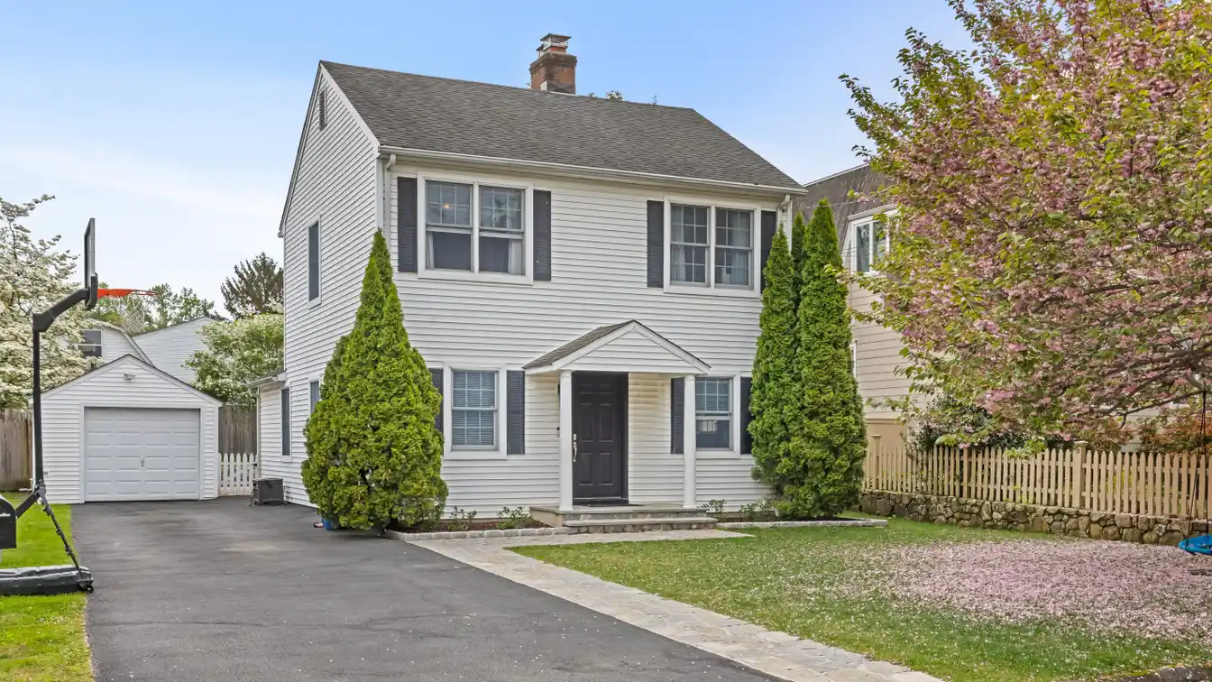 Charming Home in Riverside